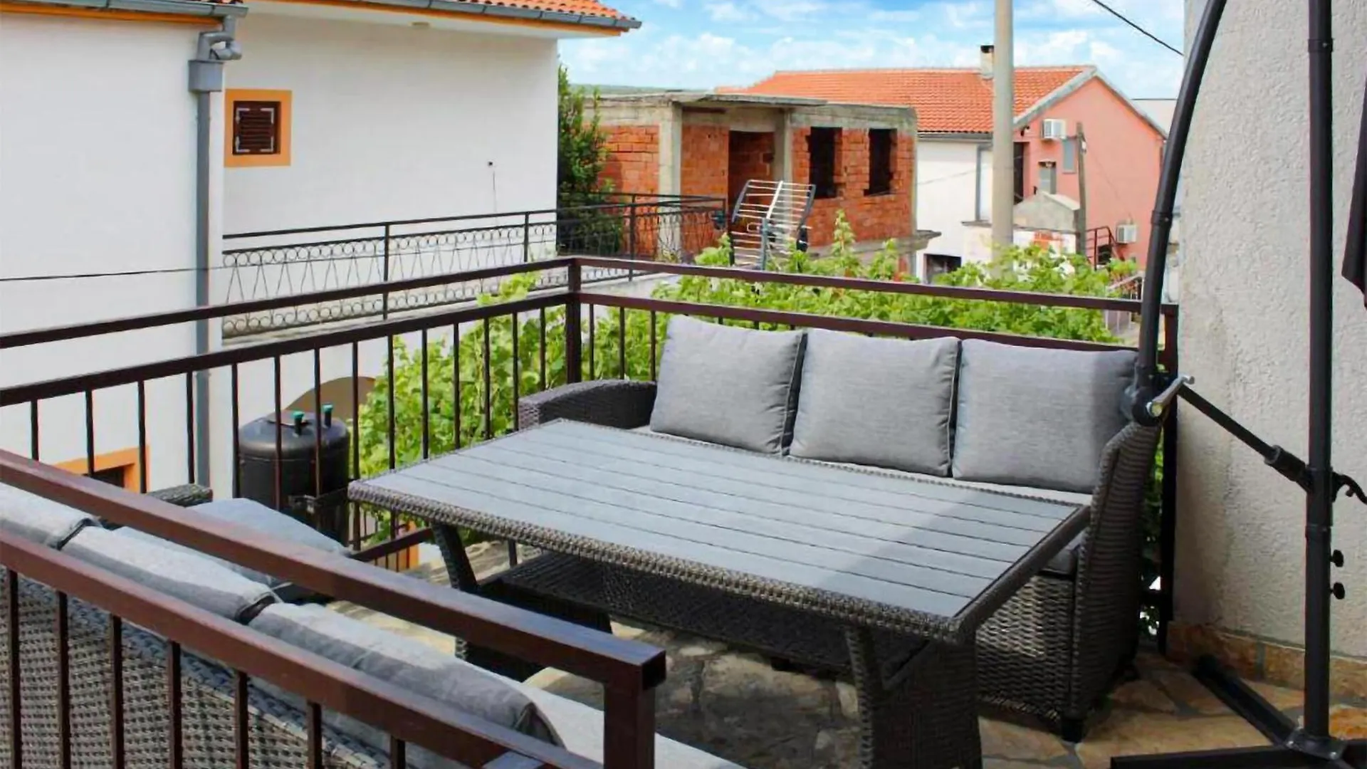Awesome Apartment In Gornji Karin With Kitchen Croatia