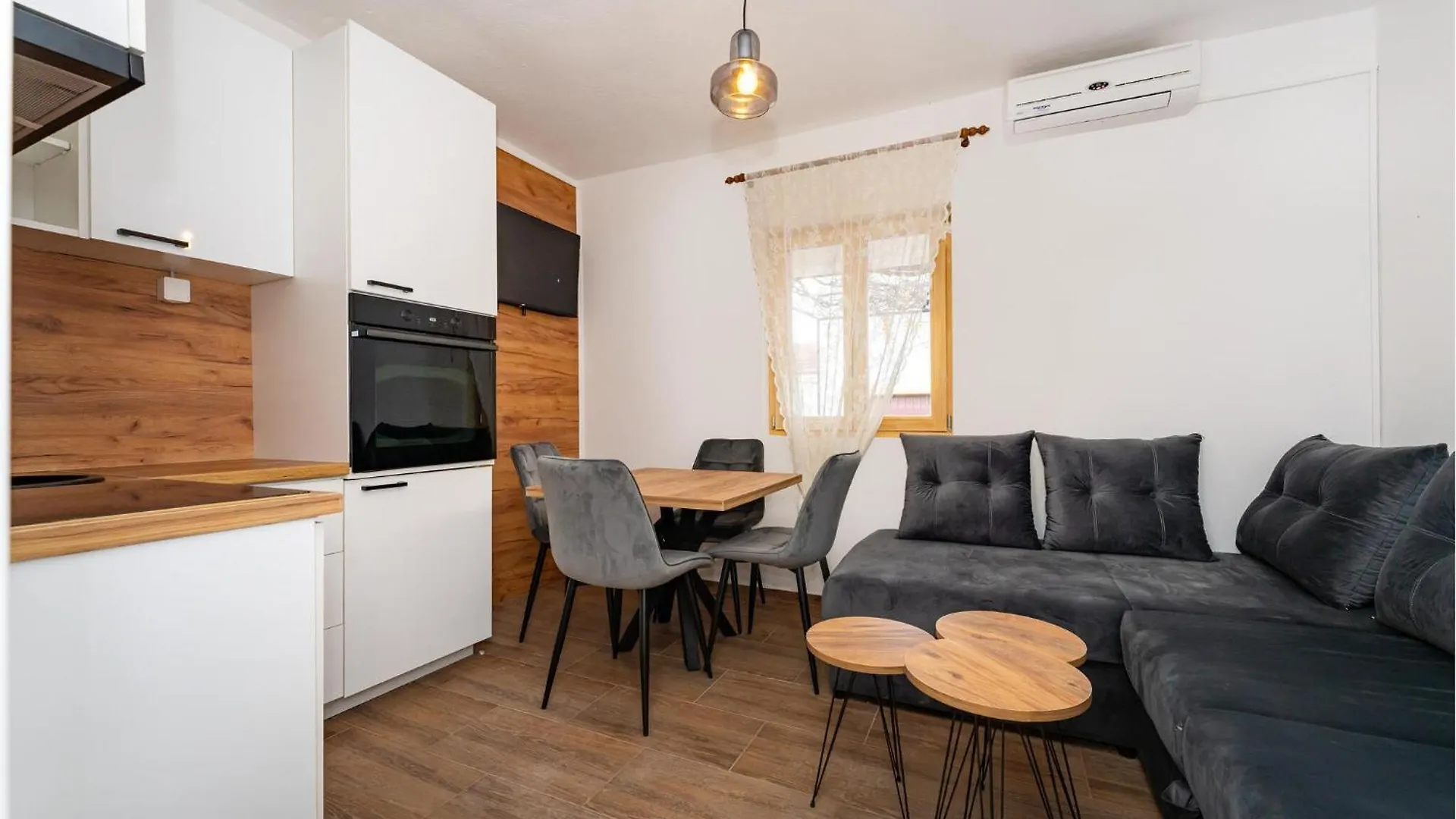Awesome Apartment In Gornji Karin With Kitchen 0*,  Croatia