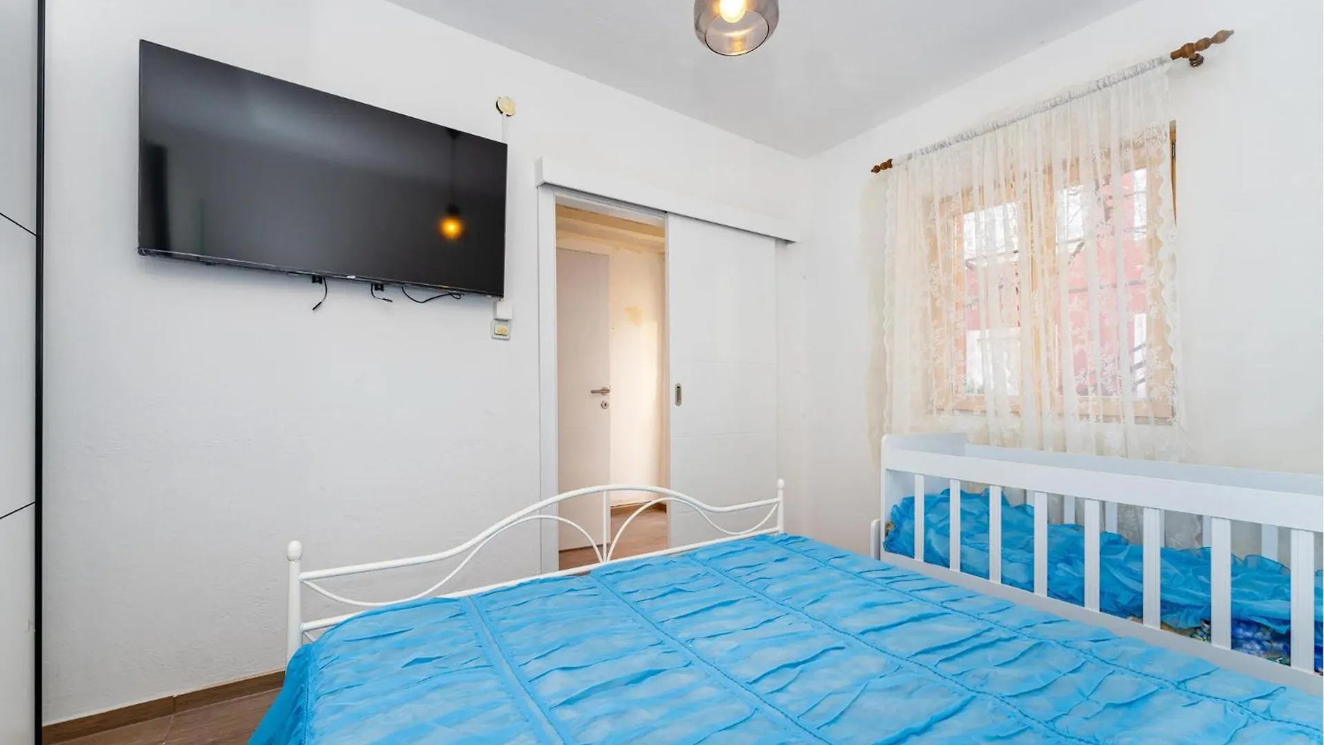 Awesome Apartment In Gornji Karin With Kitchen